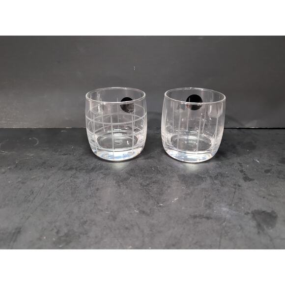 Fifth Avenue Crystal Old Fashioned Glasses, Set of 2, Clear Engrave Grid Tumbler - Picture 3 of 7
